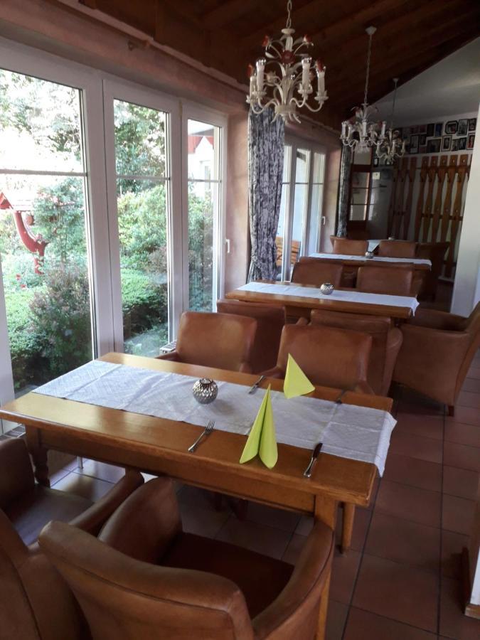 Hotel Rosengarten Leipzig-Naunhof ภายนอก รูปภาพ