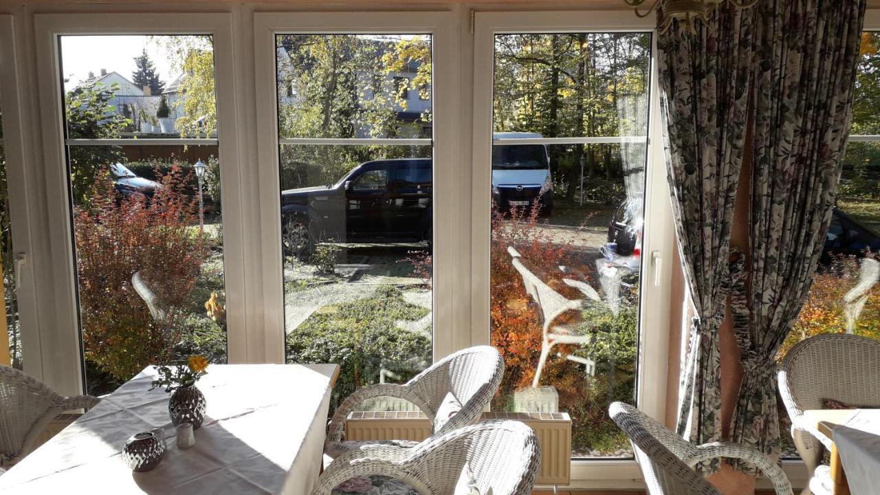 Hotel Rosengarten Leipzig-Naunhof ภายนอก รูปภาพ